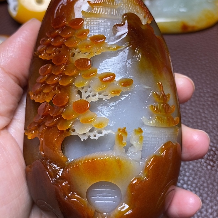 用***0和田玉未镶嵌颈饰