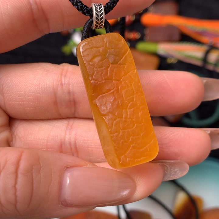 天然原皮切牌吊坠