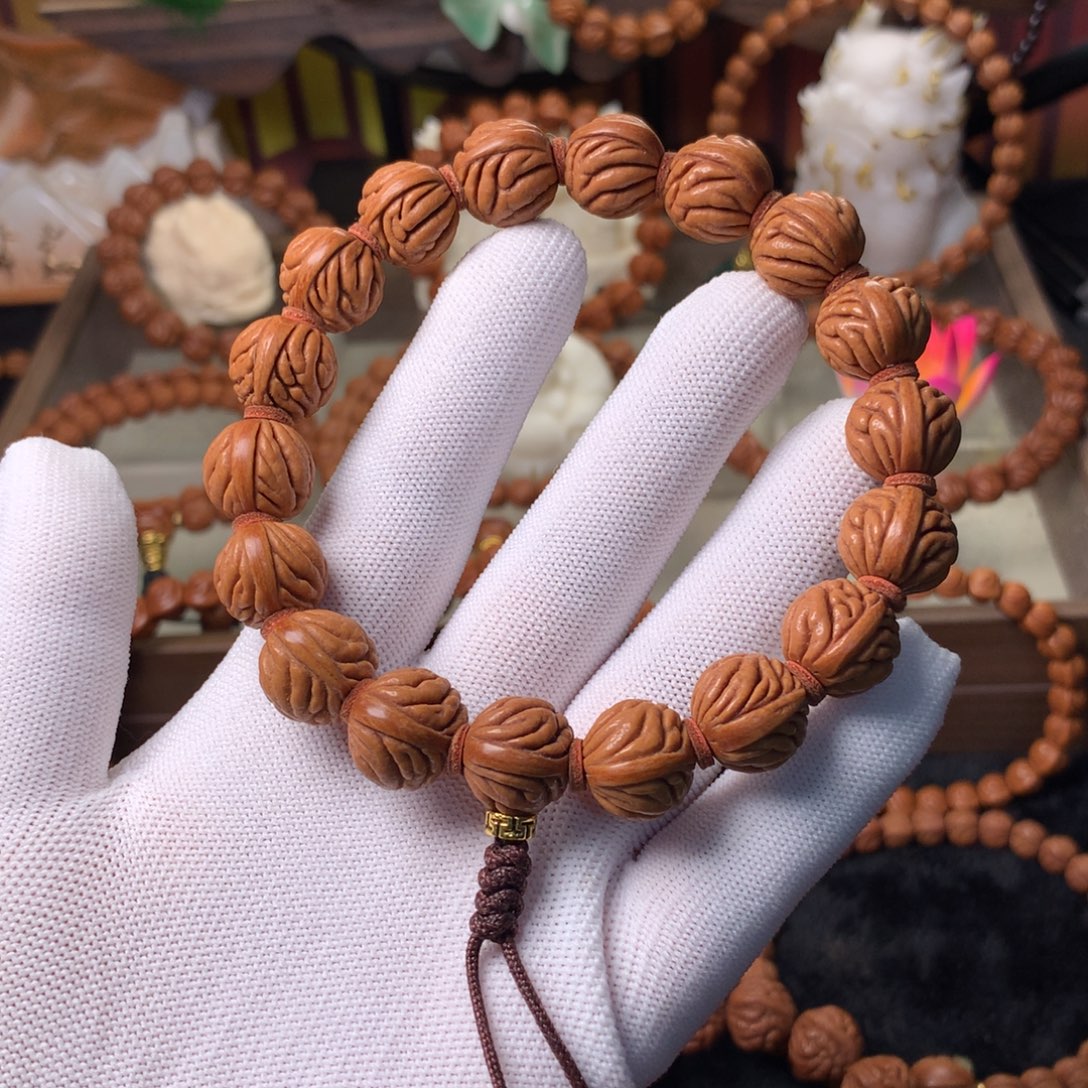 桃核吊坠祥云手持15