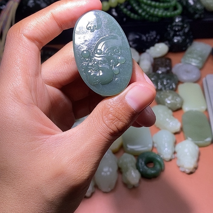 和田玉未镶嵌颈饰