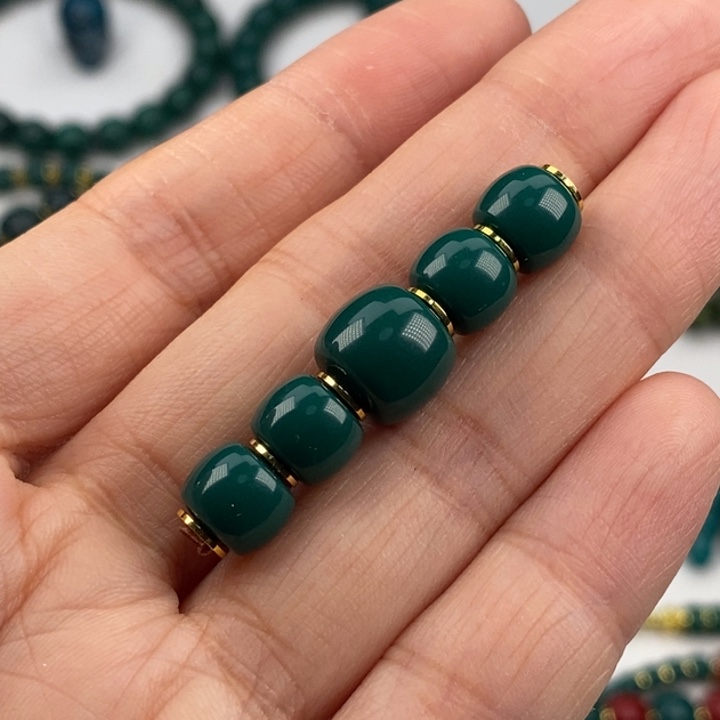 钢***魏毛衣链玻璃891098油绿