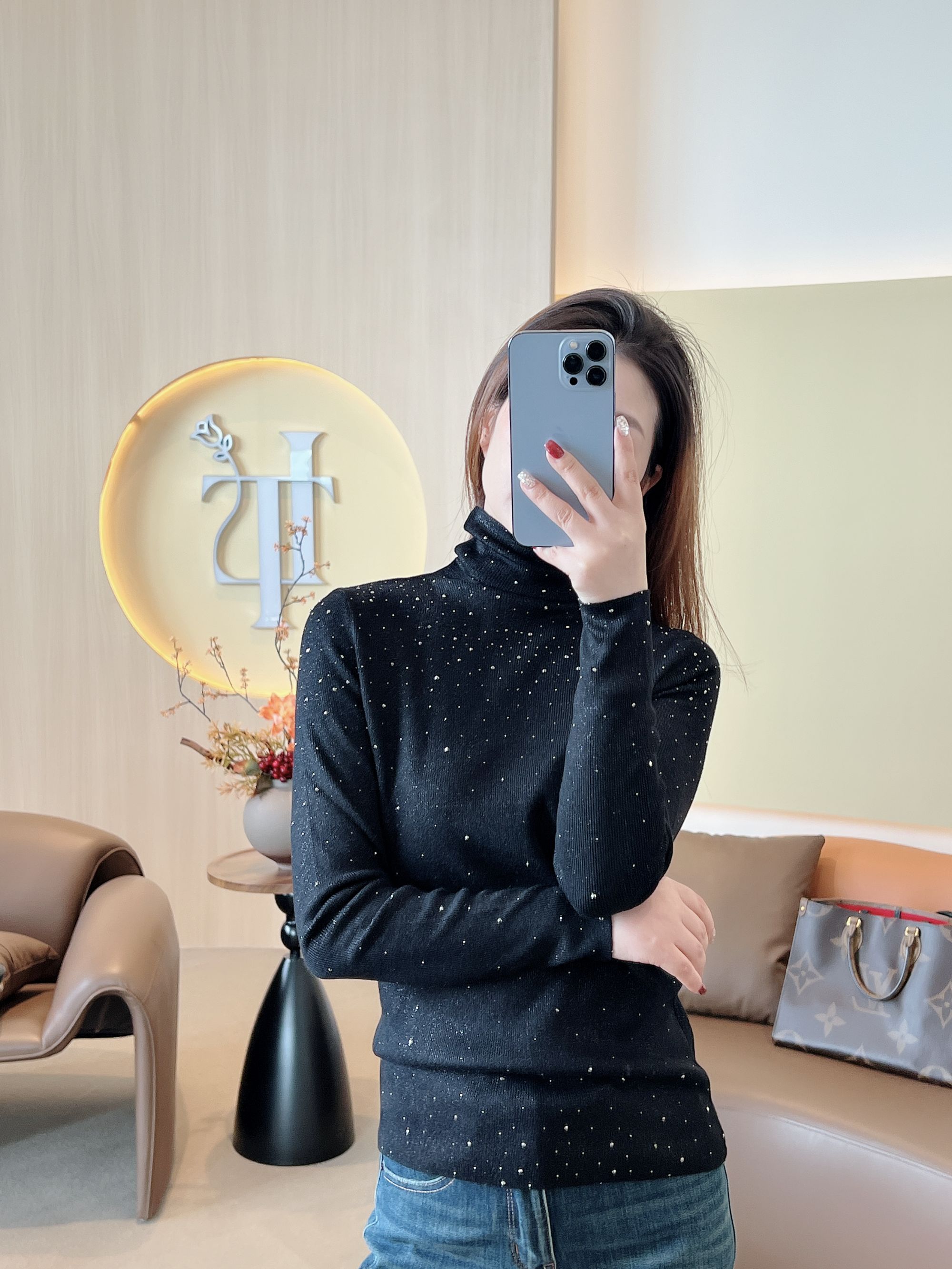 刘婷原创 重工烫钻高级感高领气质毛衣