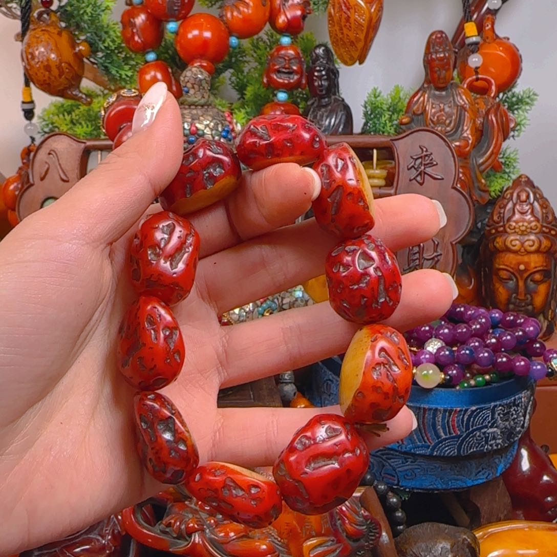 琥珀裸石未镶嵌手串