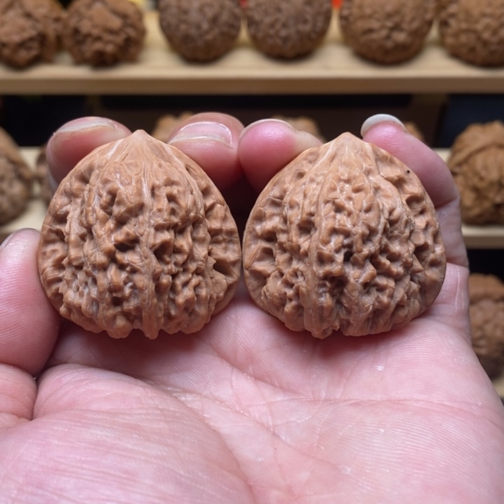 文玩核桃把件39平谷凹底