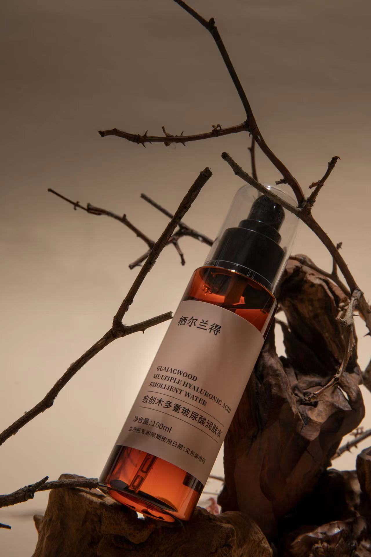 8重玻酸组合补水！愈创木多重玻尿酸润肤水100ml