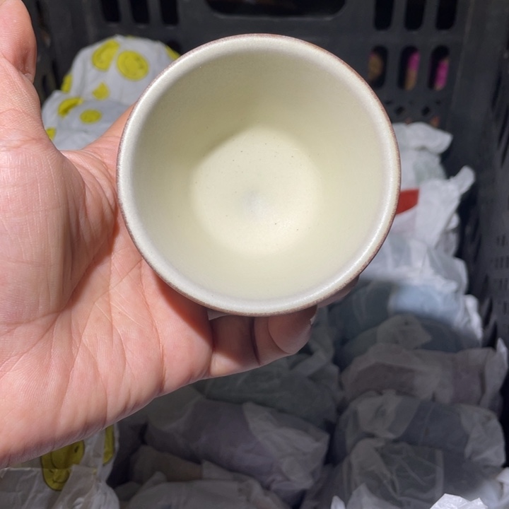 茶盏我不喜欢这样一天