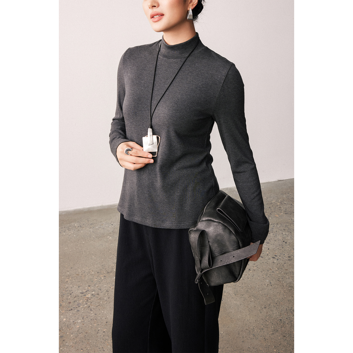 PLUSMALL 糯糯牛奶衣 半高领莫代尔打底高弹合体长袖PLUS2509089