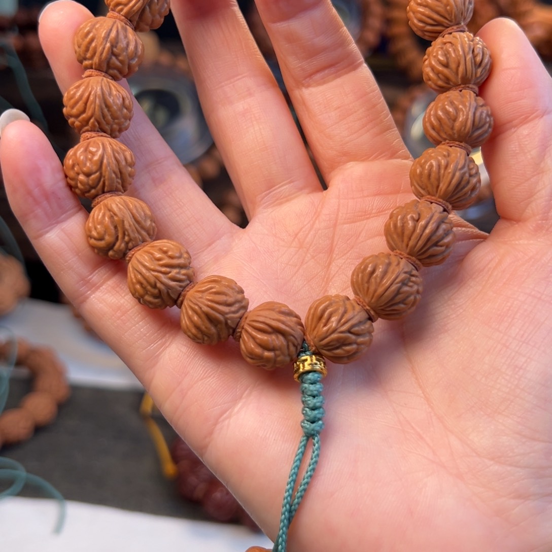 【闪购商品】桃核吊坠14尺寸金豆