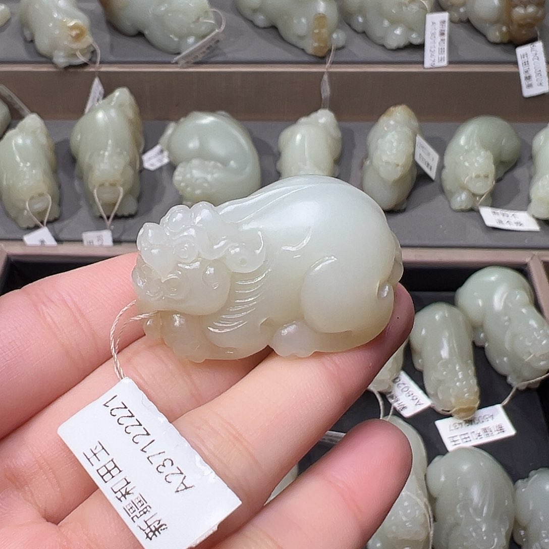 和田玉挂件未镶嵌