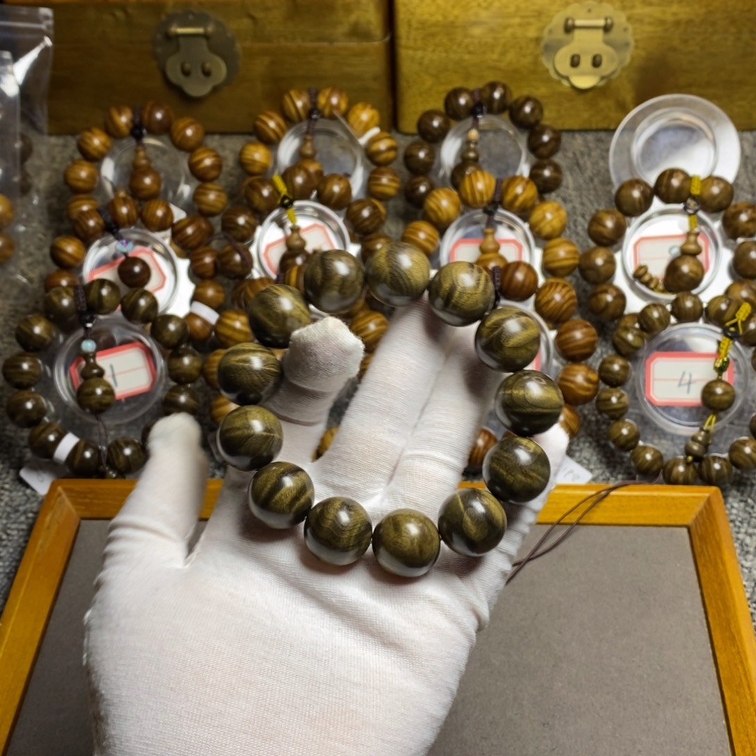 楠木（金丝楠）手串/手链阴沉绿闪电1.8