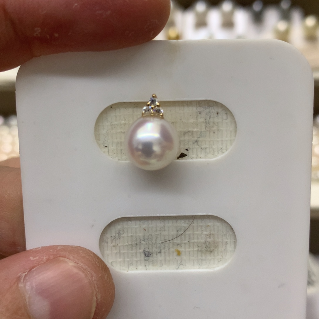 颈饰18K金镶嵌海水珍珠9-9.5akoya圣诞树吊坠