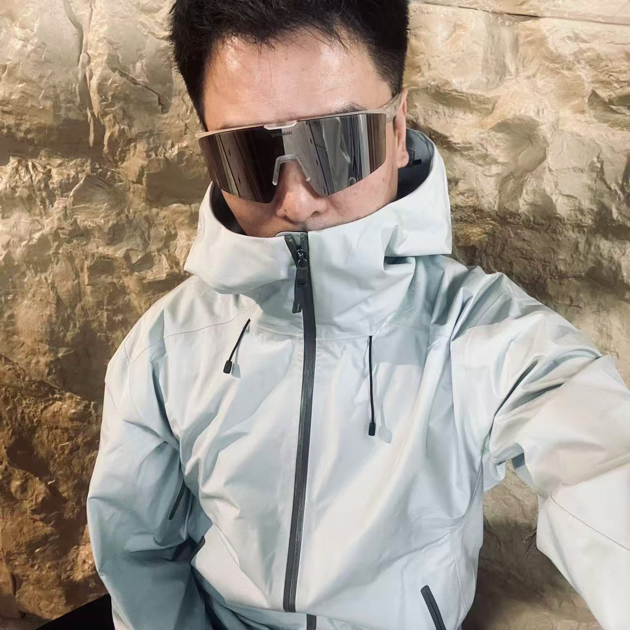 【无标拍这个】专业户外运动硬壳冲锋衣防风防水登山外套