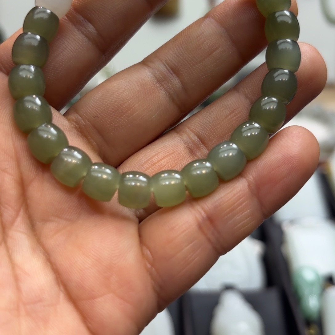 和田玉未镶嵌项圈