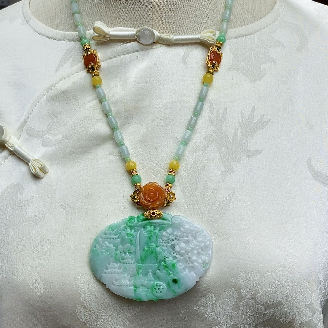 翡翠颈饰未镶嵌天然