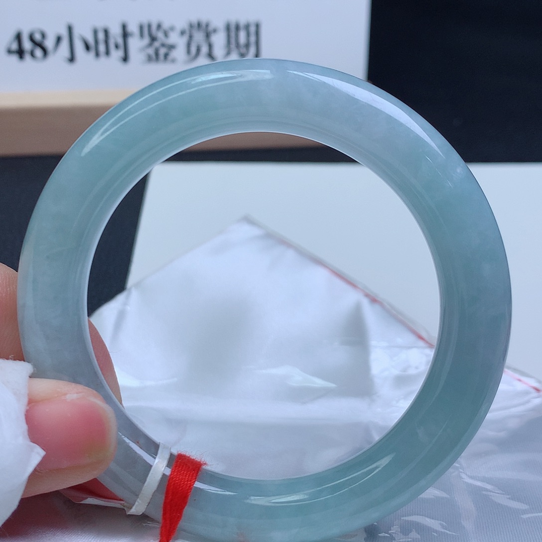 翡翠手镯未镶嵌58.5圈口
