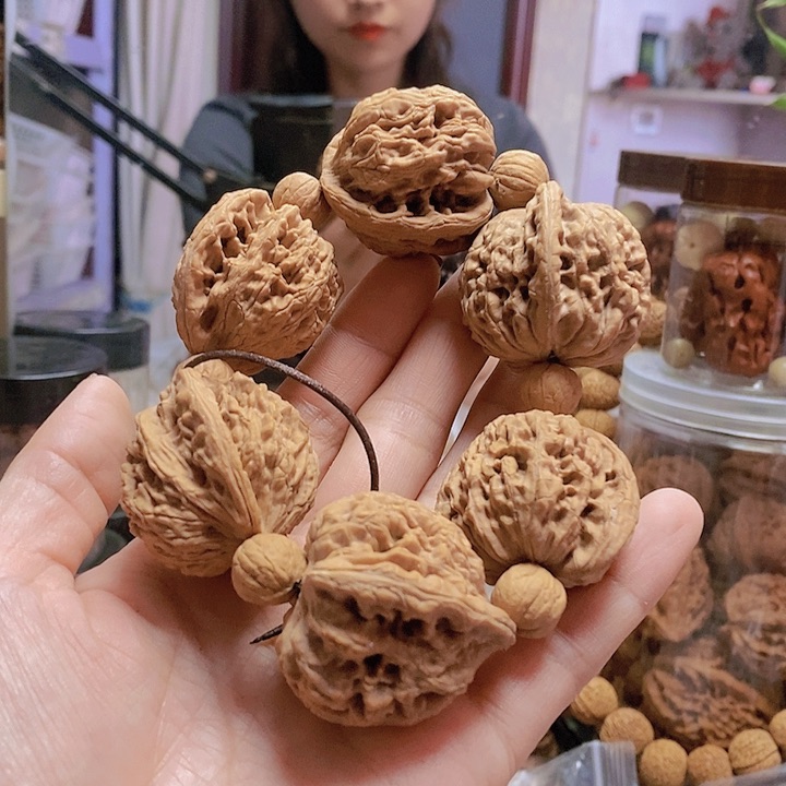 【闪购商品】文玩核桃把件36望月手持