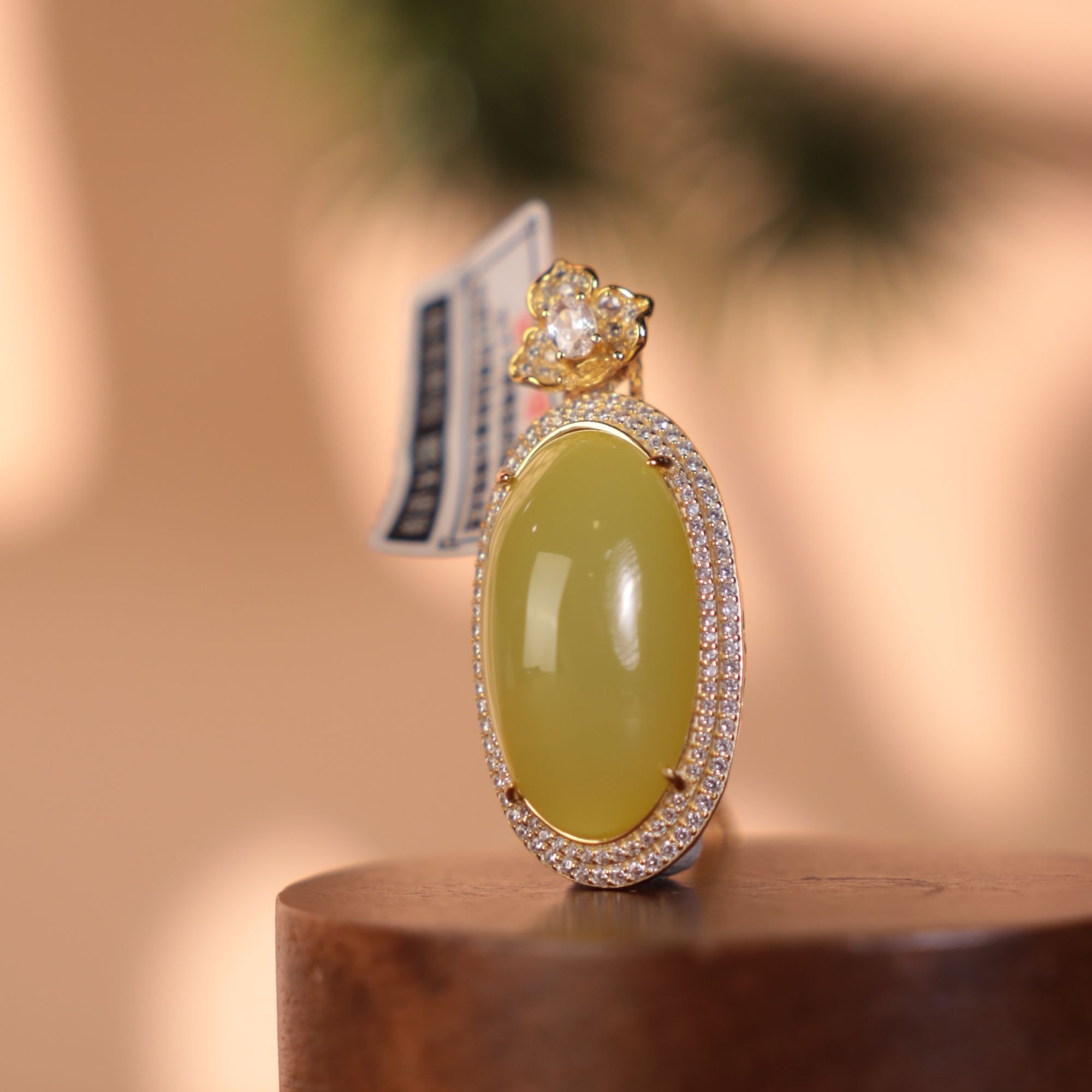 ZT5373二十世纪和田玉黄口吊坠-