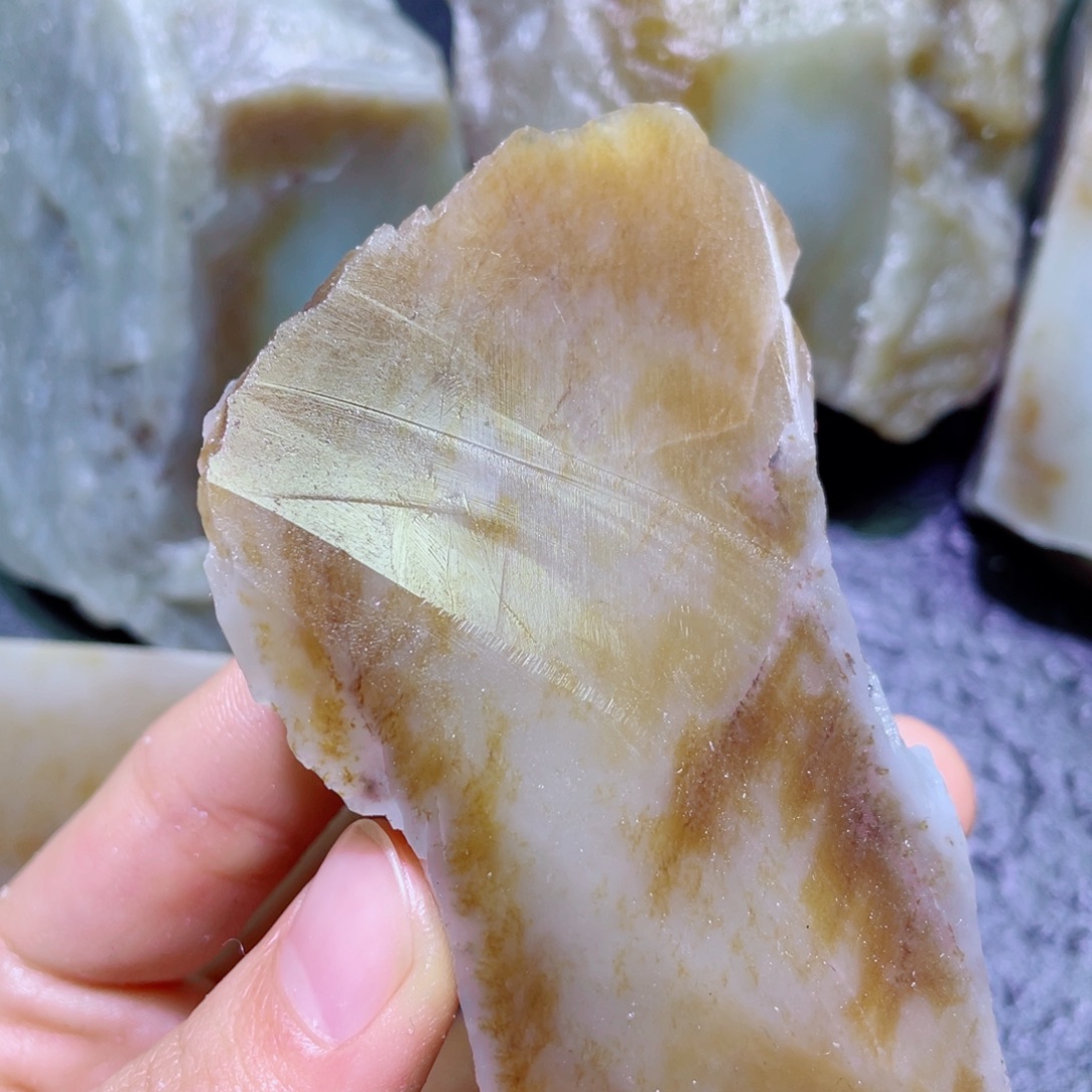 和田玉未镶嵌珠宝半成品