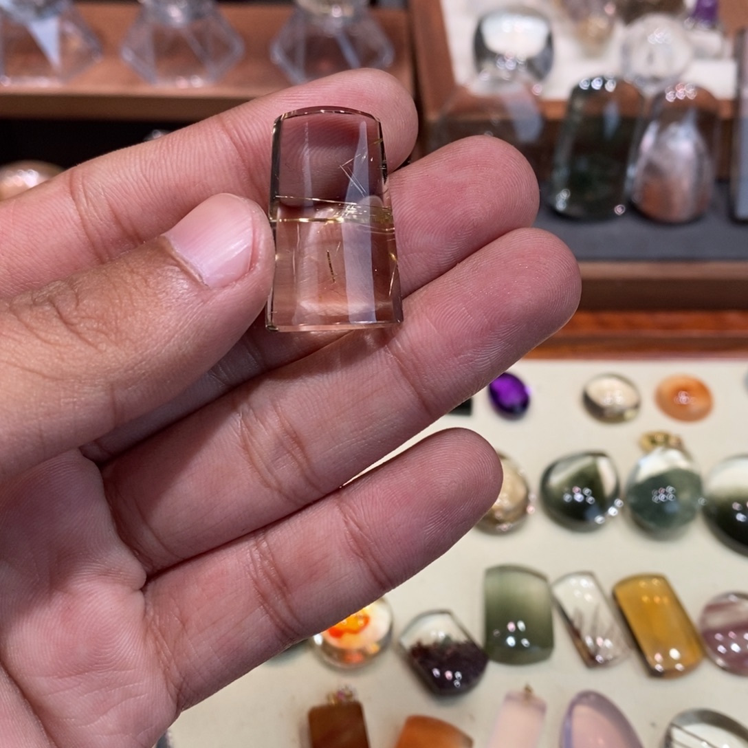 正***源水晶未镶嵌颈饰钛晶