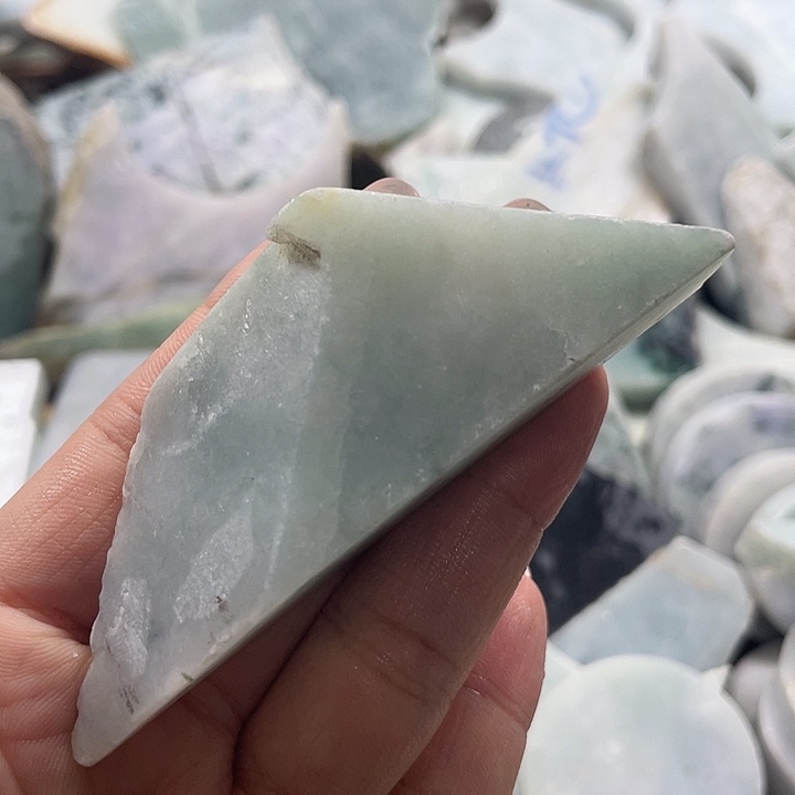 颈饰未镶嵌翡翠冬*1