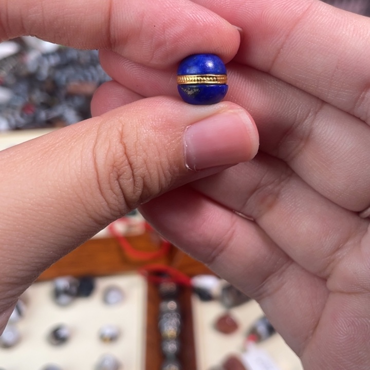 青金石未镶嵌颈饰24