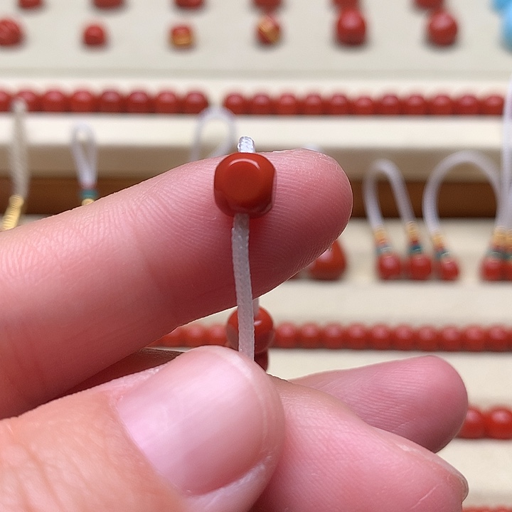 南红玛瑙配饰未镶嵌