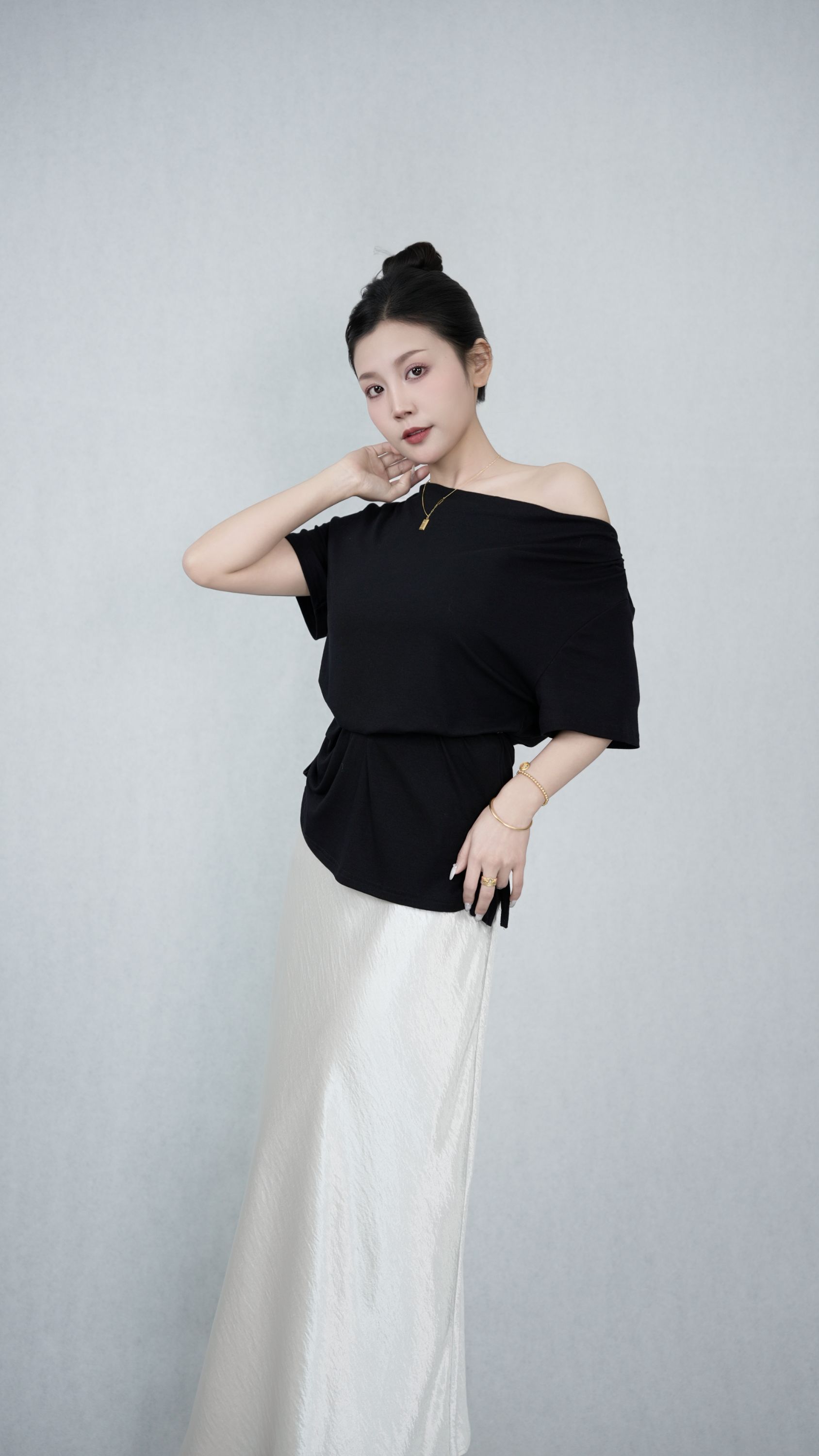 【备注编码】38-198气质时尚休闲简约连衣裙