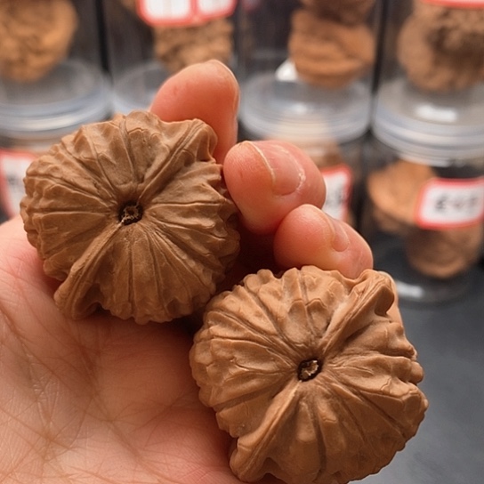 文玩核桃把件石门元宝