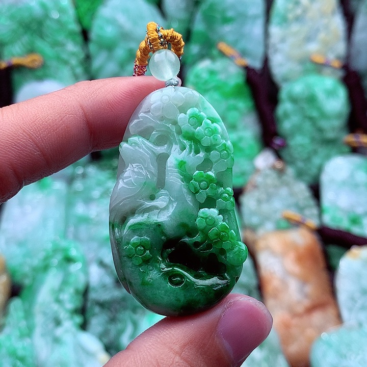 翡翠吊坠(不含链)未镶嵌