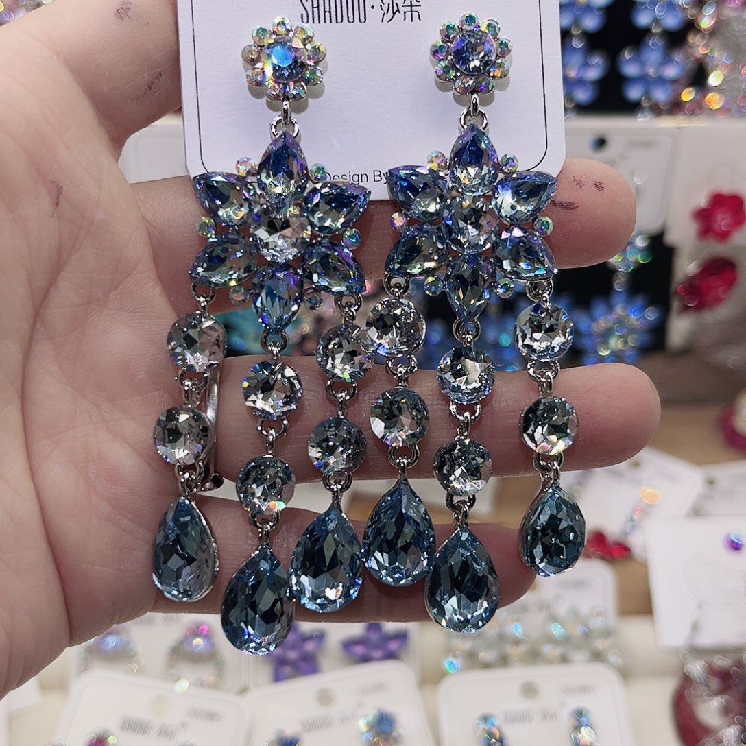 锆石纯铜合金美丽耳环