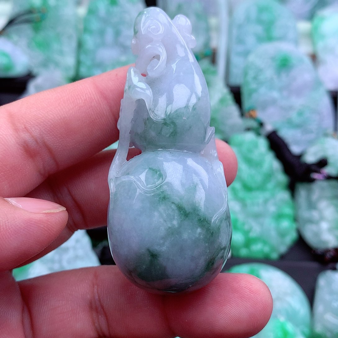 翡翠吊坠(不含链)未镶嵌