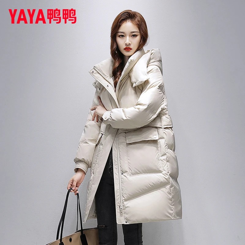 YAYA/鸭鸭羽绒服女士中长款冬季新款时尚宽松连帽百搭保暖外套潮