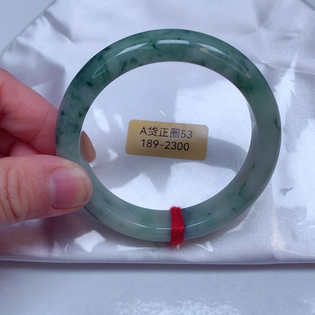 翡翠手镯未镶嵌189号