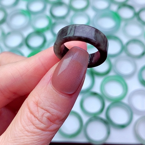 翡翠戒指未镶嵌天然翡翠