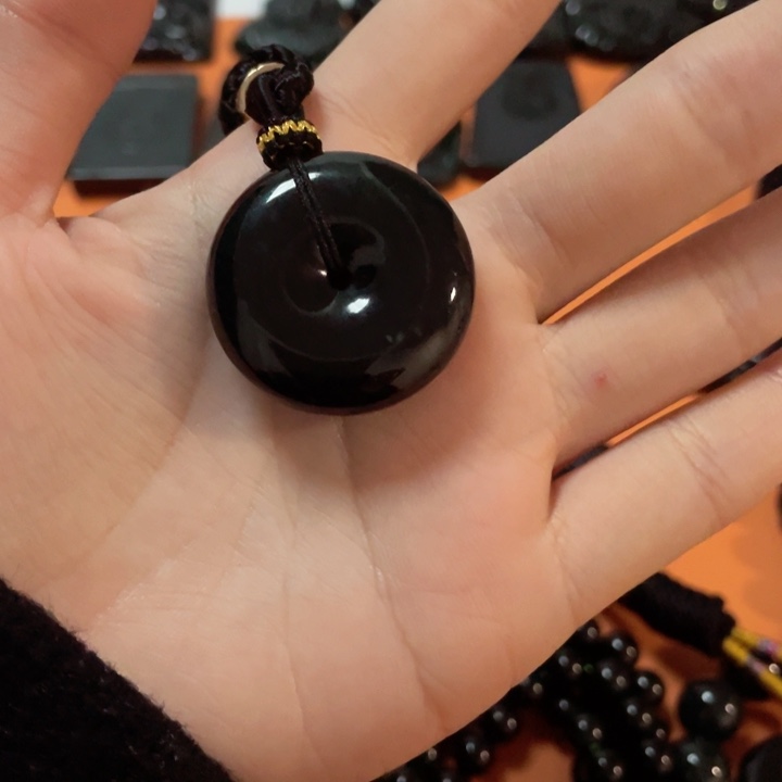 翡翠颈饰未镶嵌O*～