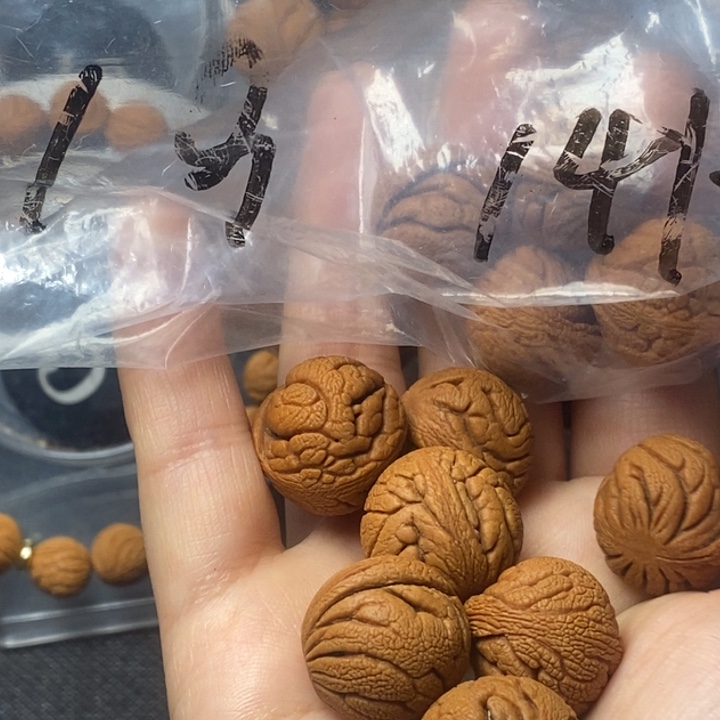 桃核吊坠秦岭山野生桃核