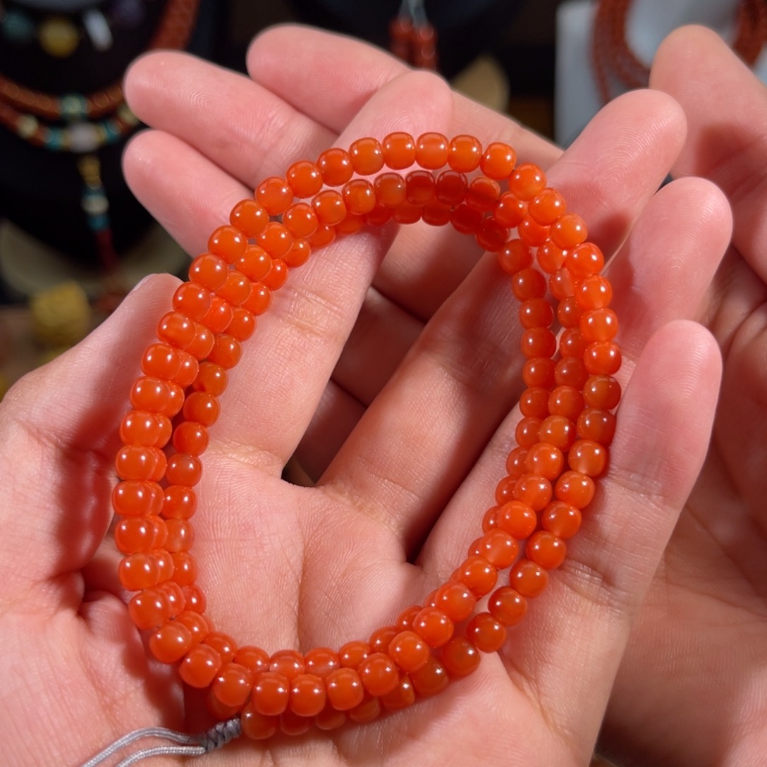 南红玛瑙冷水河满色满肉老形念珠串4.9左右未镶嵌