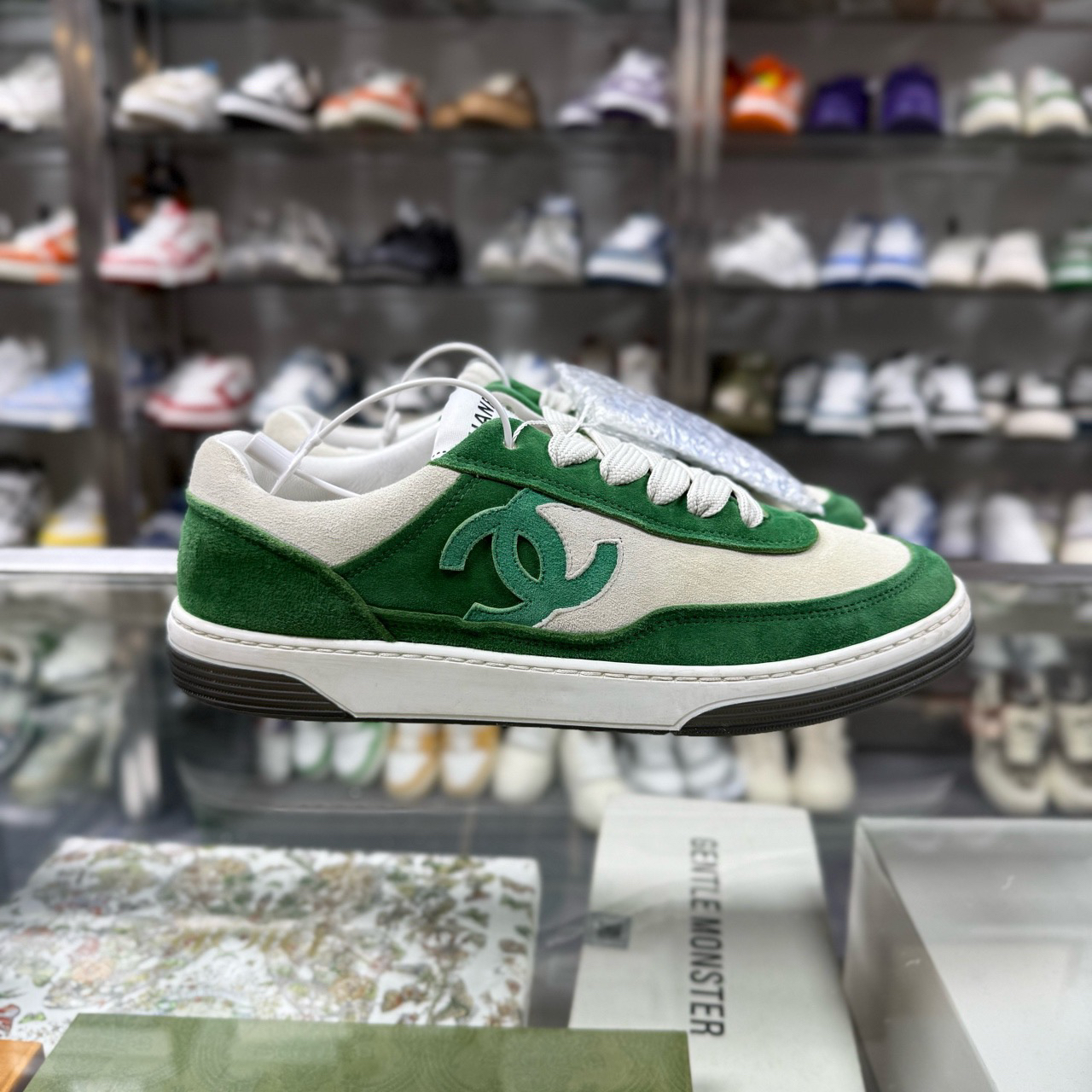 99新 Chanel/香奈儿 新款双C运动鞋 白绿 尺码/37码 YH15473
