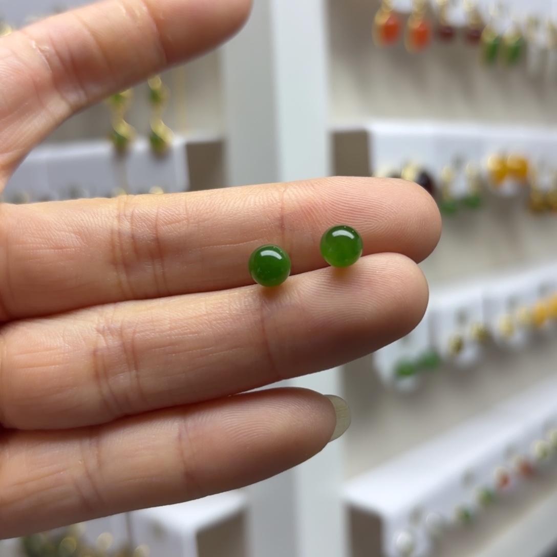 和田玉银S925镶嵌耳饰6mm 