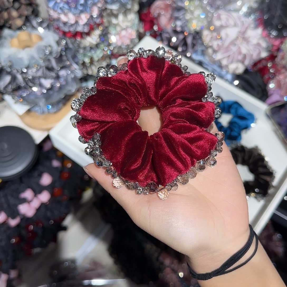 非金属Y02红色丝绒满钻水晶肠圈1个