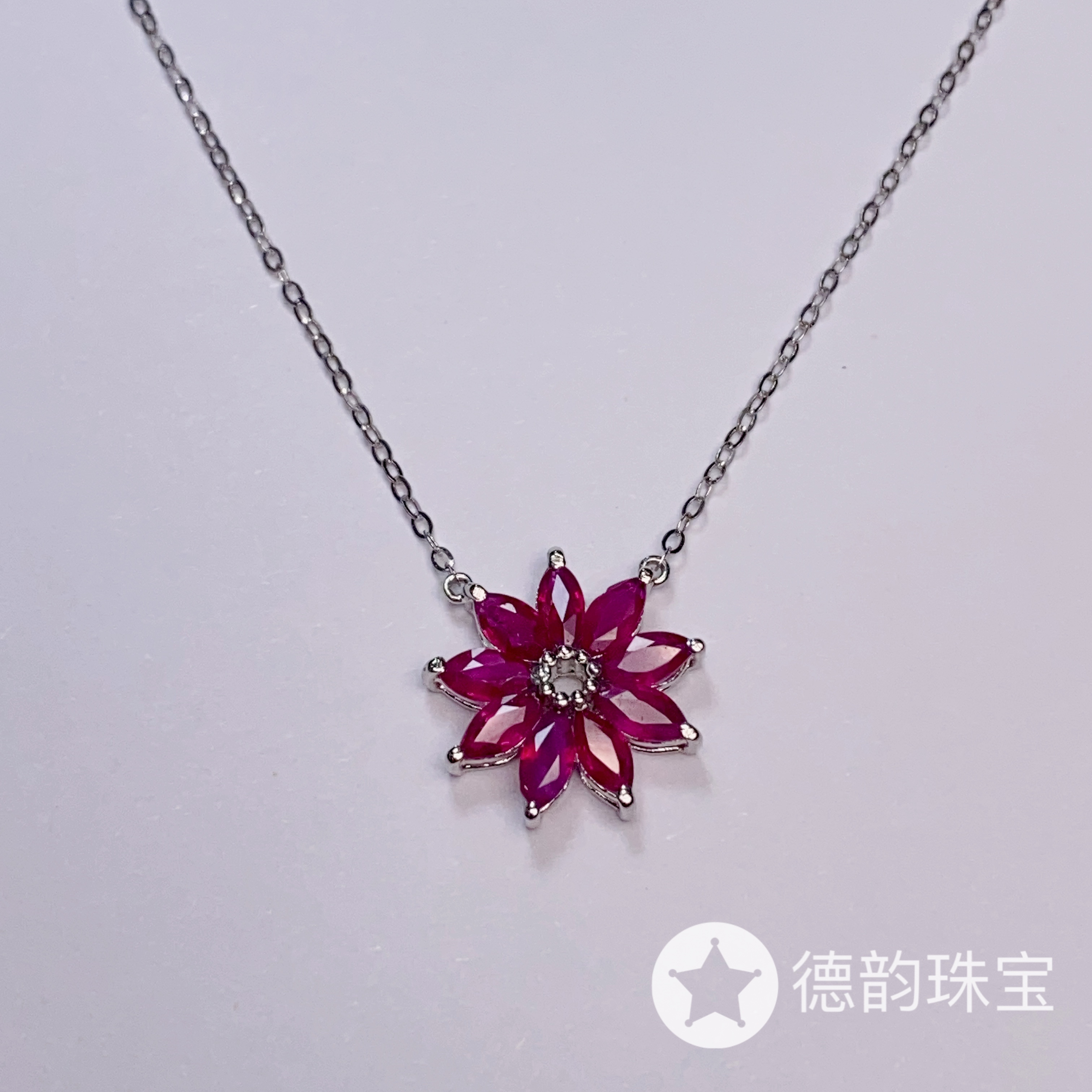 18k金黄金镶嵌天然红宝石项链