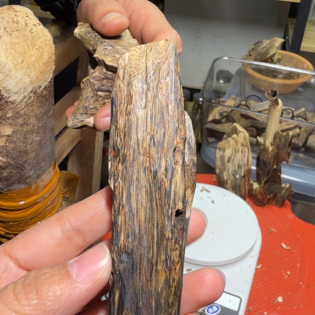 白奇沉香块料沉香