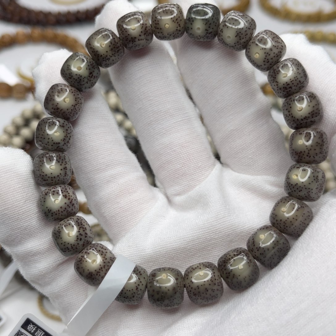 星月菩提吊坠10/9黑冰玉华果冻大眼睛留白