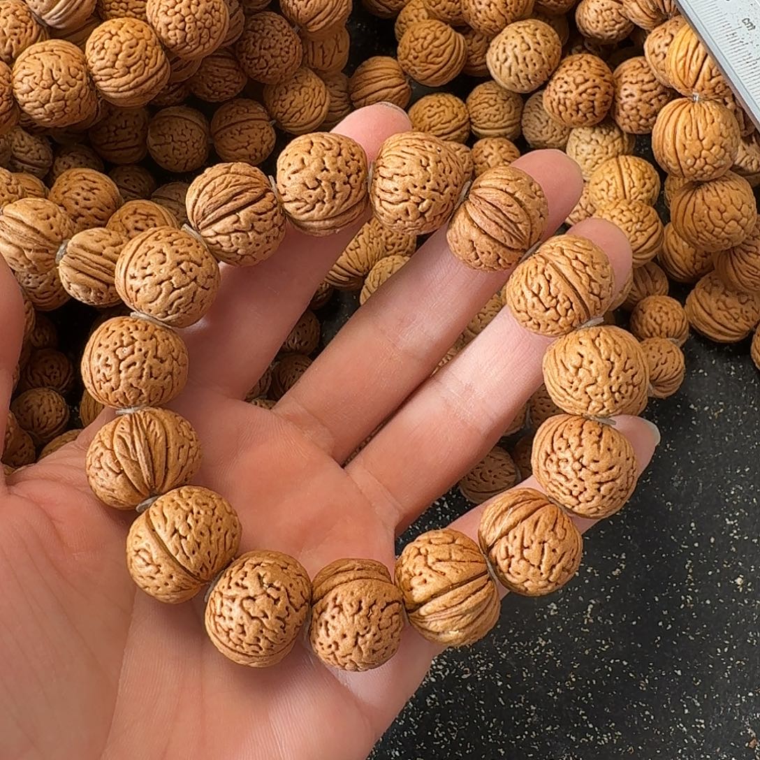 z***i吊坠桃核南瓜手串