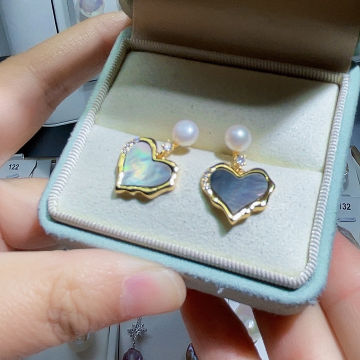 淡水珍珠耳饰未镶嵌