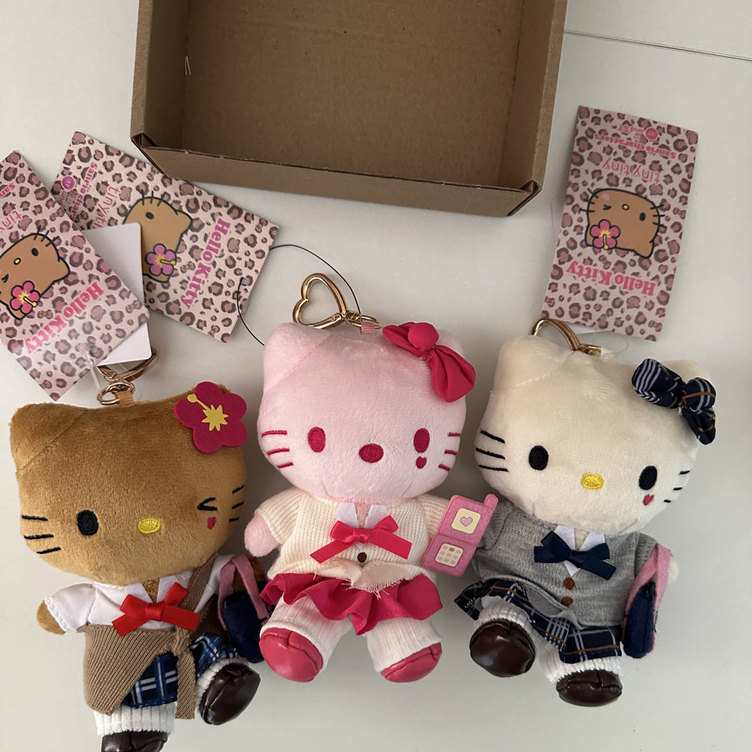 制服短腿kitty包包挂件可爱粉皮黑皮钥匙扣