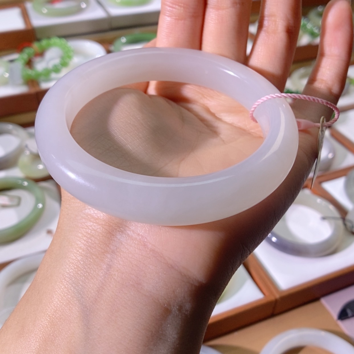 【闪购商品】未镶嵌手镯和田玉