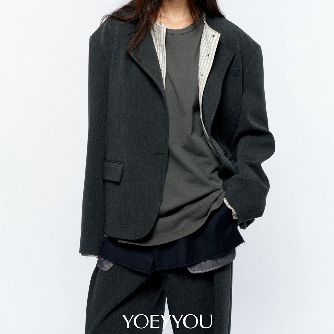 YOEYYOU26春新品时尚百搭深灰假两件西装外套3499UPY买手店