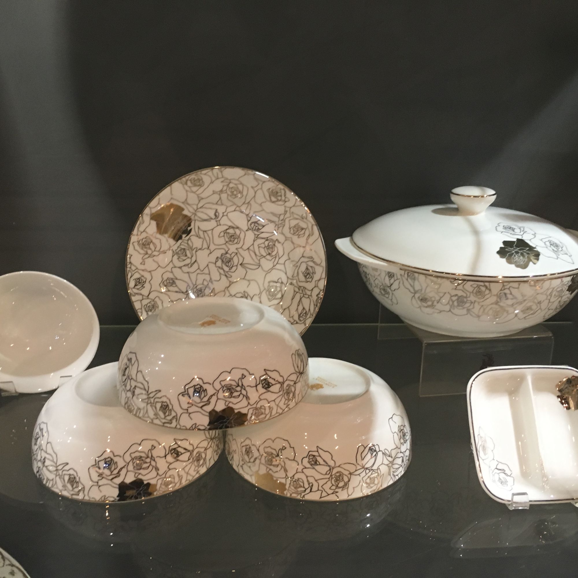隆达骨瓷38头餐具套装凡尔赛玫瑰