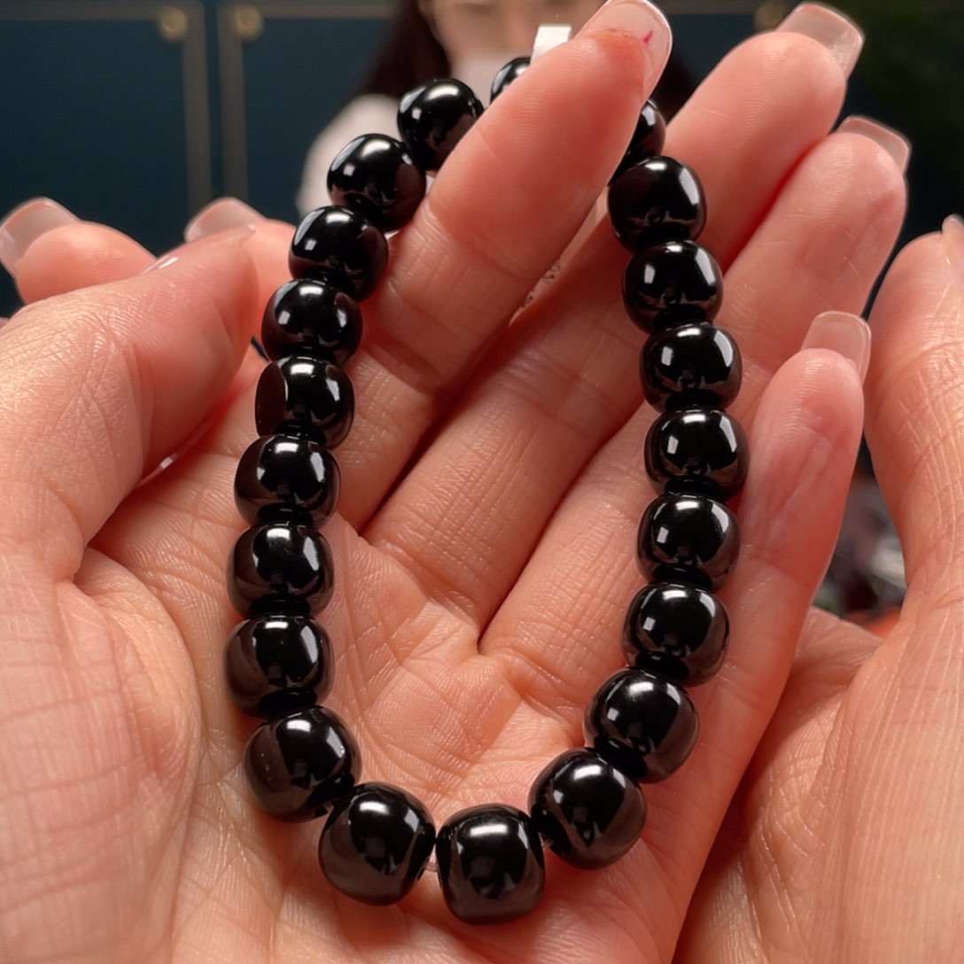 和田玉吊坠(不含链)未镶嵌黑青卡9.10